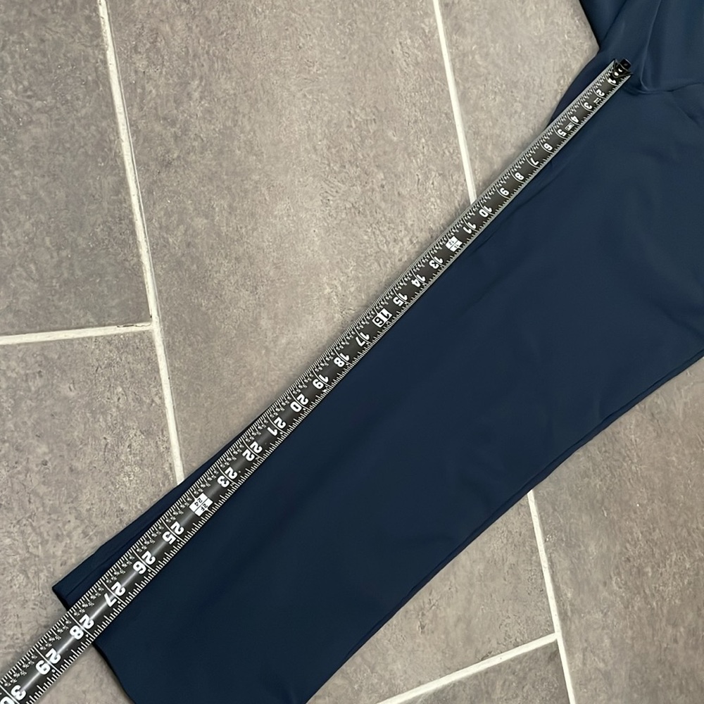 Lululemon Commission Pant Classic 28” *Warpstreme size 32 - Picture 6 of 10